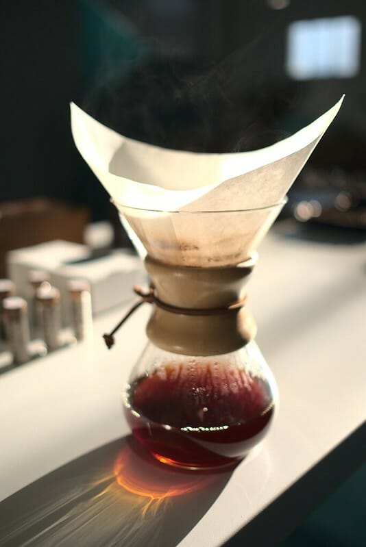 Las cafeteras Chemex producen tazas de café sabrosas y limpias